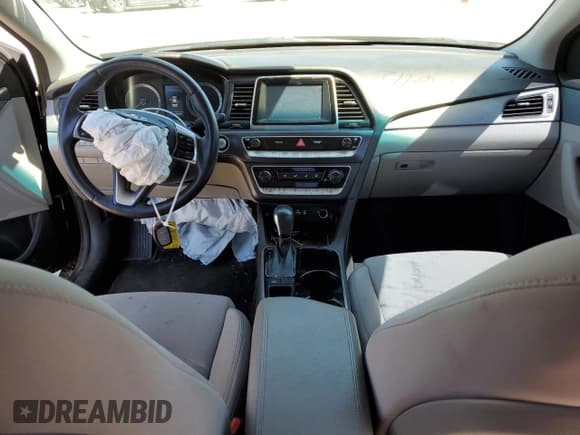 ✅ 2018 Hyundai Sonata Limited • VIN: 5NPE34AF2JH599575 • Лот: 44654833. Опубликован ранее на Copart с пробегом 122 459 миль. Бесплатный доступ к архиву аукционных продаж из США и подробный отчёт об истории автомобиля на DreamBid. Изображение 8.