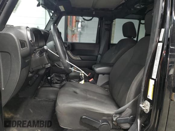 ✅ 2016 Jeep Wrangler Unlimited Sport • VIN: 1C4BJWDG5GL107747 • Lot: 91500465. Listed on Copart with 116,864 mi. Free auction sales archive from the USA and detailed vehicle history report at DreamBid. Image 7.