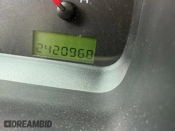 ✅ 2008 Ford F-150 XLT • VIN: 1FTPW14V18FB62611 • Lot: 58804215. Listed on Copart with 242,096 mi. Free auction sales archive from the USA and detailed vehicle history report at DreamBid. Image 8.