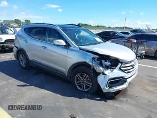 2017 Hyundai Santa Fe 2.4L с VIN 5XYZUDLB2HG498899, выставлен на аукционе IAAI как лот 43364901 с пробегом 110 113 миль миль и . История ставок и продаж доступна на DreamBid. Изображение 1.