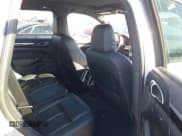 ✅ 2016 Porsche Cayenne • VIN: WP1AA2A28GKA14304 • Lot: 43629393. Listed on IAAI with 121,652 mi. Free auction sales archive from the USA and detailed vehicle history report at DreamBid. Image 8.