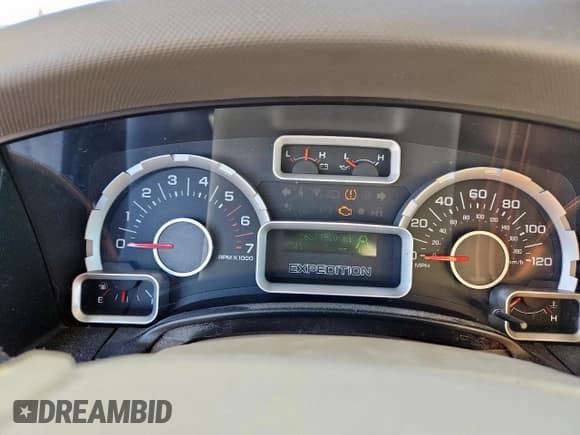 ✅ 2008 Ford Expedition SSV • VIN: 1FMFU15528LA78844 • Lot: 91069365. Listed on Copart with 263,779 mi. Free auction sales archive from the USA and detailed vehicle history report at DreamBid. Image 9.