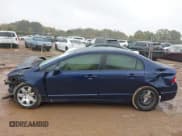 ✅ 2007 Honda Civic LX • VIN: 1HGFA16517L133053 • Лот: 43573717. Опубликован ранее на IAAI с пробегом 181 735 миль. Бесплатный доступ к архиву аукционных продаж из США и подробный отчёт об истории автомобиля на DreamBid. Изображение 14.