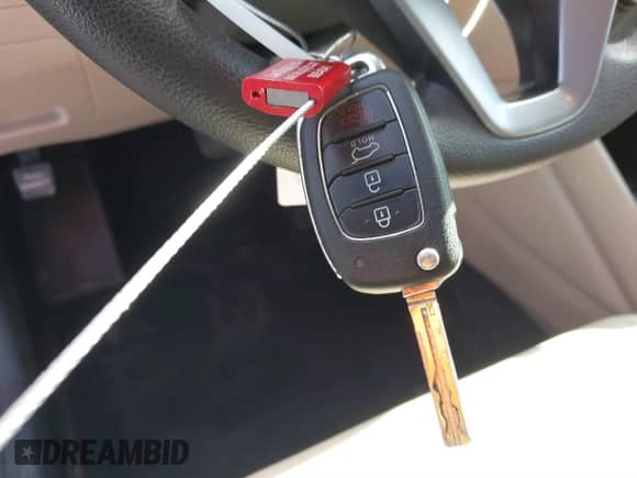 2016 Hyundai Tucson Limited z VIN KM8J33A20GU137662, wystawiony jako IAAI lot #41818149 z przebiegiem 120 010 mil mil oraz . Historia ofert i sprzedaży dostępna na DreamBid. Obrazek 11.