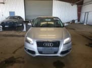 ✅ 2010 Audi A3 Premium Plus • VIN: WAUKEAFM4AA087016 • Lot: 45420425. Wystawiony na Copart z przebiegiem 115 102 mil. Bezpłatny archiwum sprzedaży aukcyjnych z USA i szczegółowy raport historii pojazdu na DreamBid. Zdjęcie 5.