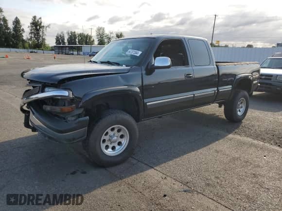 ✅ 2000 Chevrolet Silverado 1500 LT • VIN: 2GCEK19T9Y1375842 • Lot: 64787384. Wystawiony na Copart z przebiegiem 242 729 mil mil. Skorzystaj z bezpłatnego archiwum sprzedaży aukcyjnych z USA i zobacz szczegółowy raport historii pojazdu na DreamBid. Zdjęcie 1.