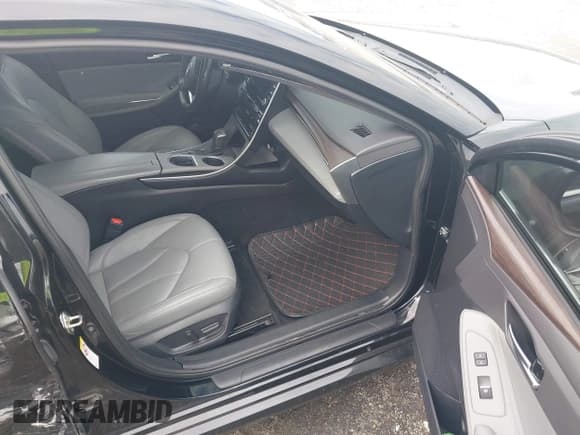 ✅ 2019 Toyota Avalon Limited Hybrid • VIN: 4T1B21FB3KU007257 • Lot: 43201581. Listed on IAAI with 144,721 mi. Free auction sales archive from the USA and detailed vehicle history report at DreamBid. Image 5.