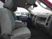 2013 Ram 1500 Express z VIN 3C6JR6ATXDG572482, wystawiony jako IAAI lot #42891027 z przebiegiem 144 622 mil mil oraz . Historia ofert i sprzedaży dostępna na DreamBid. Obrazek 8.