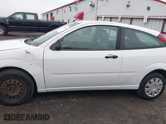 ✅ 2007 Ford Focus S • VIN: 1FAFP31N27W187658 • Лот: 43688932. Опубликован ранее на IAAI с пробегом 140 912 миль. Бесплатный доступ к архиву аукционных продаж из США и подробный отчёт об истории автомобиля на DreamBid. Изображение 15.