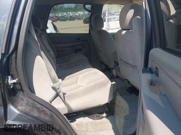 ✅ 2004 GMC Yukon SLT • VIN: 1GKEC13V34J248452 • Lot: 42846601. Listed on IAAI with 142,681 mi. Free auction sales archive from the USA and detailed vehicle history report at DreamBid. Image 8.