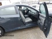 ✅ 2017 Honda Civic LX • VIN: 2HGFC2F57HH542429 • Lot: 43711553. Wystawiony na IAAI z przebiegiem 80 981 mil. Bezpłatny archiwum sprzedaży aukcyjnych z USA i szczegółowy raport historii pojazdu na DreamBid. Zdjęcie 5.