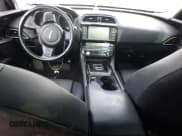 ✅ 2017 Jaguar XE 35t Premium • VIN: SAJAJ4BV4HA971124 • Лот: 46909063. Опубликован ранее на Copart с пробегом Не указан. Бесплатный доступ к архиву аукционных продаж из США и подробный отчёт об истории автомобиля на DreamBid. Изображение 8.