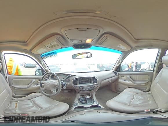 ✅ 2002 Toyota Sequoia Limited • VIN: 5TDBT48A82S062105 • Лот: 71801885. Опубликован ранее на Copart с пробегом 355 532 миль. Бесплатный доступ к архиву аукционных продаж из США и подробный отчёт об истории автомобиля на DreamBid. Изображение 15.