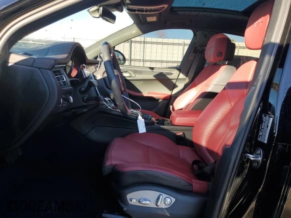 ✅ 2023 Porsche Macan GTS • VIN: WP1AF2A50PLB57091 • Lot: 85790234. Wystawiony na Copart z przebiegiem 19 360 mil. Bezpłatny archiwum sprzedaży aukcyjnych z USA i szczegółowy raport historii pojazdu na DreamBid. Zdjęcie 7.