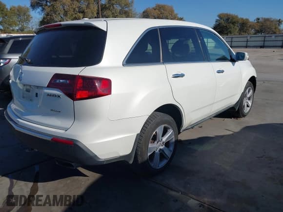 ✅ 2013 Acura MDX • VIN: 2HNYD2H20DH517139 • Lot: 43662594. Listed on IAAI with 111,330 mi. Free auction sales archive from the USA and detailed vehicle history report at DreamBid. Image 4.