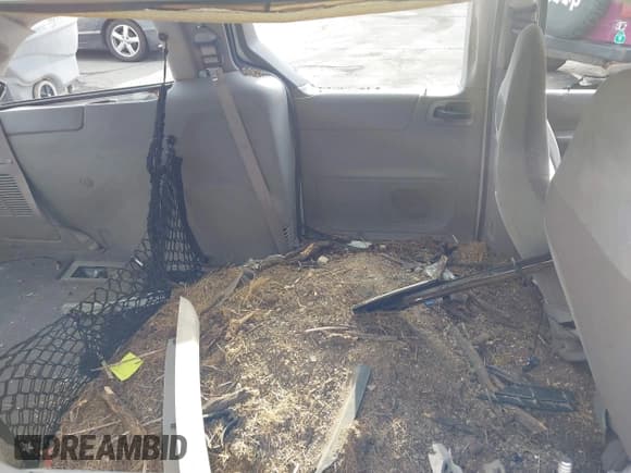 ✅ 2002 Ford Windstar LX • VIN: 2FMZA50432BA72019 • Lot: 43453093. Listed on IAAI with Not provided. Free auction sales archive from the USA and detailed vehicle history report at DreamBid. Image 8.