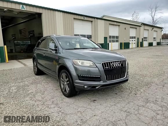 ✅ 2013 Audi Q7 Premium Plus • VIN: WA1LGAFE2DD012497 • Lot: 91196405. Listed on Copart with 126,102 mi. Free auction sales archive from the USA and detailed vehicle history report at DreamBid. Image 14.