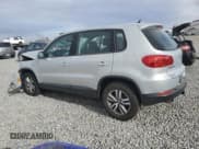 ✅ 2013 Volkswagen Tiguan S • VIN: WVGBV3AX0DW580839 • Lot: 91923325. Listed on Copart with 171,206 mi. Free auction sales archive from the USA and detailed vehicle history report at DreamBid. Image 2.