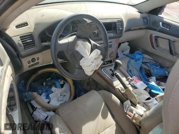 ✅ 2005 Subaru Legacy Outback • VIN: 4S4BP61C757320829 • Lot: 85077365. Wystawiony na Copart z przebiegiem Nie podano. Bezpłatny archiwum sprzedaży aukcyjnych z USA i szczegółowy raport historii pojazdu na DreamBid. Zdjęcie 8.