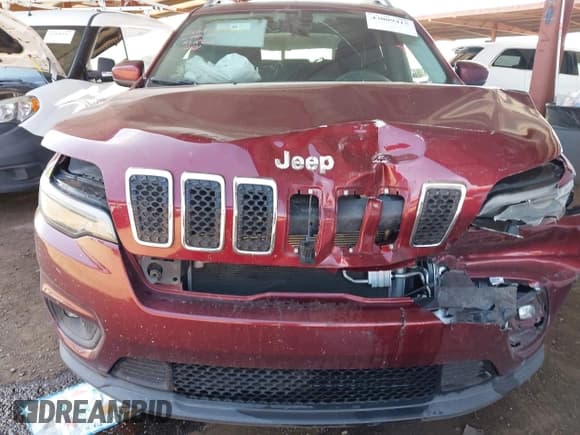 ✅ 2019 Jeep Cherokee Latitude • VIN: 1C4PJLCX6KD221281 • Lot: 43009415. Wystawiony na IAAI z przebiegiem 69 609 mil. Bezpłatny archiwum sprzedaży aukcyjnych z USA i szczegółowy raport historii pojazdu na DreamBid. Zdjęcie 6.