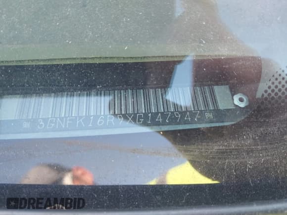 ✅ 1999 Chevrolet Suburban • VIN: 3GNFK16R9XG147947 • Lot: 43211972. Wystawiony na IAAI z przebiegiem 63 492 mil. Bezpłatny archiwum sprzedaży aukcyjnych z USA i szczegółowy raport historii pojazdu na DreamBid. Zdjęcie 9.