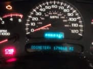 ✅ 2003 Chevrolet Silverado 2500HD LS • VIN: 1GCHK29G43E157174 • Lot: 41839189. Wystawiony na IAAI z przebiegiem 179 860 mil. Bezpłatny archiwum sprzedaży aukcyjnych z USA i szczegółowy raport historii pojazdu na DreamBid. Zdjęcie 7.