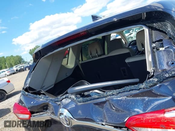 ✅ 2020 Buick Envision Preferred • VIN: LRBFX1SA5LD155737 • Lot: 42796316. Listed on IAAI with 57,503 mi. Free auction sales archive from the USA and detailed vehicle history report at DreamBid. Image 6.