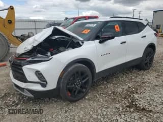 ✅ 2024 Chevrolet Blazer LT • VIN: 3GNKBHR43RS139527 • Lot: 69691125. Listed on Copart with 32,940 mi. Free auction sales archive from the USA and detailed vehicle history report at DreamBid. Image 1.