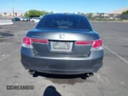 ✅ 2011 Honda Accord EX-L • VIN: 1HGCP3F89BA020477 • Lot: 43566680. Wystawiony na IAAI z przebiegiem 217 656 mil. Bezpłatny archiwum sprzedaży aukcyjnych z USA i szczegółowy raport historii pojazdu na DreamBid. Zdjęcie 17.