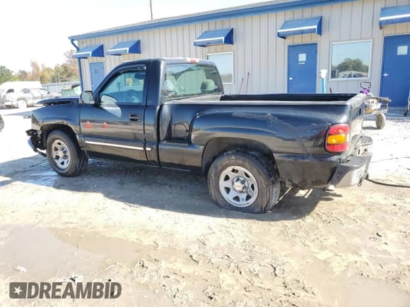 ✅ 2003 Chevrolet Silverado 1500 LS • VIN: 1GCEC14XX3Z134220 • Lot: 93343985. Listed on Copart with 273,896 mi. Free auction sales archive from the USA and detailed vehicle history report at DreamBid. Image 2.