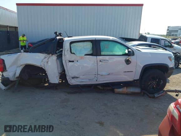 ✅ 2019 Chevrolet Colorado 4WD ZR2 • VIN: 1GCGTEEN4K1329157 • Лот: 43234534. Опубликован ранее на IAAI с пробегом 77 394 миль. Бесплатный доступ к архиву аукционных продаж из США и подробный отчёт об истории автомобиля на DreamBid. Изображение 12.