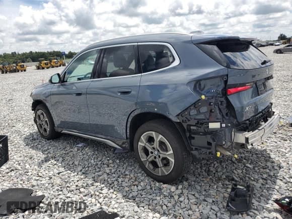 ✅ 2023 BMW X1 xDrive28i • VIN: WBX73EF01P5Y20369 • Lot: 80470665. Listed on Copart with 10,685 mi. Free auction sales archive from the USA and detailed vehicle history report at DreamBid. Image 2.