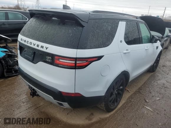 ✅ 2018 Land Rover Discovery HSE Luxury • VIN: SALRT2RK6JA062392 • Lot: 43828955. Listed on Copart with 145,944 mi. Free auction sales archive from the USA and detailed vehicle history report at DreamBid. Image 3.