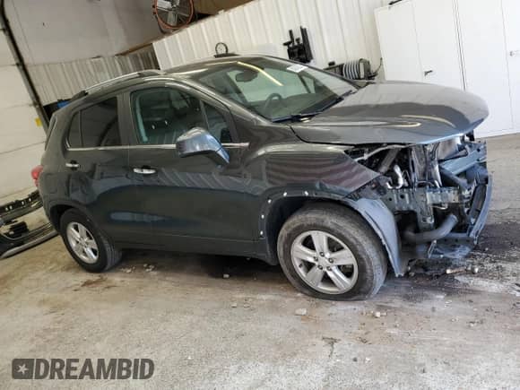 2020 Chevrolet Trax LT z VIN 3GNCJPSB8LL150213, wystawiony jako Copart lot #84242205 z przebiegiem 88 195 mil mil oraz Szkoda całkowita • Salvage title. Historia ofert i sprzedaży dostępna na DreamBid. Obrazek 4.