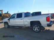 ✅ 2018 Chevrolet Silverado 1500 LT • VIN: 3GCPCREC6JG482791 • Lot: 43519455. Wystawiony na IAAI z przebiegiem 174 730 mil. Bezpłatny archiwum sprzedaży aukcyjnych z USA i szczegółowy raport historii pojazdu na DreamBid. Zdjęcie 13.