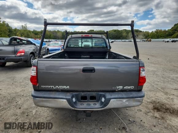✅ 2005 Toyota Tundra • VIN: 5TBKT42105S468370 • Lot: 84758125. Listed on Copart with 145,461 mi. Free auction sales archive from the USA and detailed vehicle history report at DreamBid. Image 6.