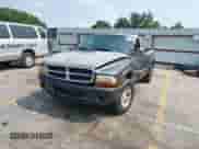 2002 Dodge Dakota Sport z VIN 1B7GL32X92S644072, wystawiony jako IAAI lot #42400800 z przebiegiem 232 611 mil mil oraz . Historia ofert i sprzedaży dostępna na DreamBid. Obrazek 2.