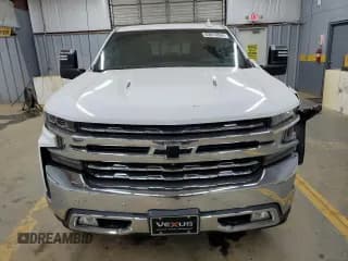 ✅ 2020 Chevrolet Silverado 1500 LTZ • VIN: 3GCUYGEL3LG420132 • Lot: 63814304. Wystawiony na Copart z przebiegiem 131 444 mil. Bezpłatny archiwum sprzedaży aukcyjnych z USA i szczegółowy raport historii pojazdu na DreamBid. Zdjęcie 5.