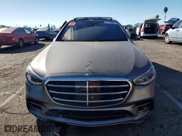 ✅ 2023 Mercedes-Benz S 500 • VIN: W1K6G6DB6PA174928 • Lot: 91178685. Listed on Copart with 34,313 mi. Free auction sales archive from the USA and detailed vehicle history report at DreamBid. Image 5.
