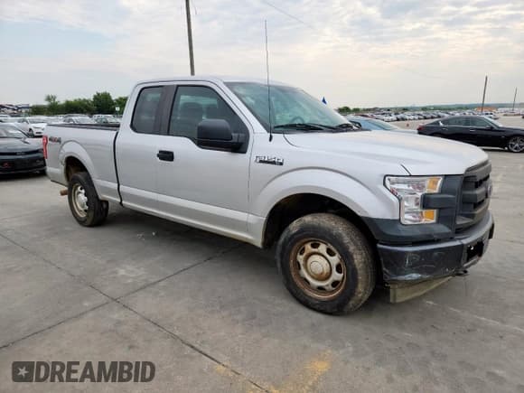 ✅ 2017 Ford F-150 XL • VIN: 1FTFX1EF2HKD90589 • Lot: 70065655. Wystawiony na Copart z przebiegiem Nie podano. Bezpłatny archiwum sprzedaży aukcyjnych z USA i szczegółowy raport historii pojazdu na DreamBid. Zdjęcie 4.