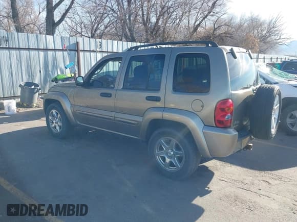 ✅ 2003 Jeep Liberty Limited • VIN: 1J4GL58K63W652755 • Lot: 43865129. Wystawiony na IAAI z przebiegiem 147 959 mil. Bezpłatny archiwum sprzedaży aukcyjnych z USA i szczegółowy raport historii pojazdu na DreamBid. Zdjęcie 3.