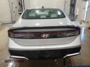 ✅ 2025 Hyundai Sonata SEL • VIN: KMHL64JA3SA471076 • Лот: 84807055. Опубликован ранее на Copart с пробегом 5 712 миль. Бесплатный доступ к архиву аукционных продаж из США и подробный отчёт об истории автомобиля на DreamBid. Изображение 6.