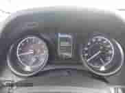 2022 Toyota Camry SE z VIN 4T1T11AK2NU014820, wystawiony jako IAAI lot #43348665 z przebiegiem 91 916 mil mil oraz . Historia ofert i sprzedaży dostępna na DreamBid. Obrazek 7.