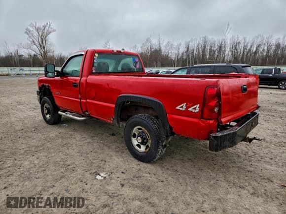 ✅ 2003 Chevrolet Silverado 2500HD Work Truck • VIN: 1GCHK24U83E121677 • Lot: 93303155. Wystawiony na Copart z przebiegiem 160 497 mil. Bezpłatny archiwum sprzedaży aukcyjnych z USA i szczegółowy raport historii pojazdu na DreamBid. Zdjęcie 2.