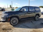 ✅ 2022 Jeep Grand Wagoneer Series III • VIN: 1C4SJVGJ8NS197836 • Lot: 80415114. Wystawiony na Copart z przebiegiem 21 727 mil. Bezpłatny archiwum sprzedaży aukcyjnych z USA i szczegółowy raport historii pojazdu na DreamBid. Zdjęcie 1.