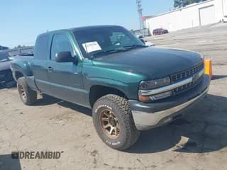 ✅ 2001 Chevrolet Silverado 1500 LS • VIN: 2GCEK19T311187291 • Лот: 43192228. Опубликован ранее на IAAI с пробегом 276 809 миль. Бесплатный доступ к архиву аукционных продаж из США и подробный отчёт об истории автомобиля на DreamBid. Изображение 1.