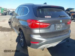 ✅ 2018 BMW X1 sDrive28i • VIN: WBXHU7C33J5H39329 • Lot: 43666844. Wystawiony na IAAI z przebiegiem 100 640 mil. Bezpłatny archiwum sprzedaży aukcyjnych z USA i szczegółowy raport historii pojazdu na DreamBid. Zdjęcie 3.