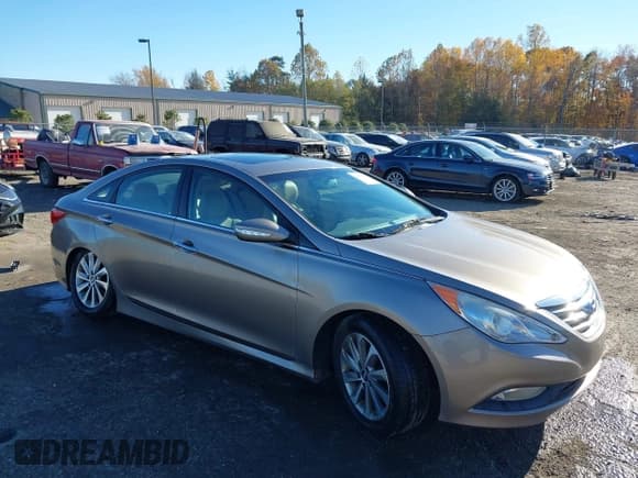 ✅ 2014 Hyundai Sonata SE • VIN: 5NPEC4AC7EH865457 • Лот: 43636635. Опубликован ранее на IAAI с пробегом 75 835 миль. Бесплатный доступ к архиву аукционных продаж из США и подробный отчёт об истории автомобиля на DreamBid. Изображение 1.