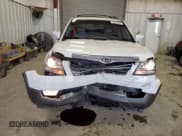 ✅ 2009 Kia Borrego LX • VIN: KNDJH741495017263 • Lot: 86378254. Listed on Copart with 175,487 mi. Free auction sales archive from the USA and detailed vehicle history report at DreamBid. Image 5.