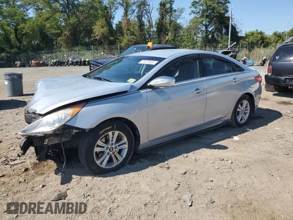 ✅ 2003 Hyundai Sonata GLS • VIN: 5NPEB4AC3DH606675 • Lot: 71525835. Listed on Copart with 116,624 mi. Free auction sales archive from the USA and detailed vehicle history report at DreamBid. Image 1.